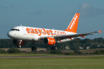 Photo of easyJet Airbus A319-111 G-EZIL (cn 2492) at London Luton Airport (LTN) on 1st October 2005