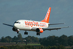 Photo of easyJet Boeing 737-36Q G-IGOB (cn 28660/2883) at London Luton Airport (LTN) on 1st October 2005