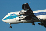 Photo of El Al Israel Airlines Boeing 747-258B 4X-AXH (cn 22254/418) at London Stansted Airport (STN) on 27th October 2005