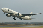 Photo of Pakistan International Airways Boeing 777-240ER AP-BGJ (cn 33775/467) at Manchester Ringway Airport (MAN) on 16th January 2006