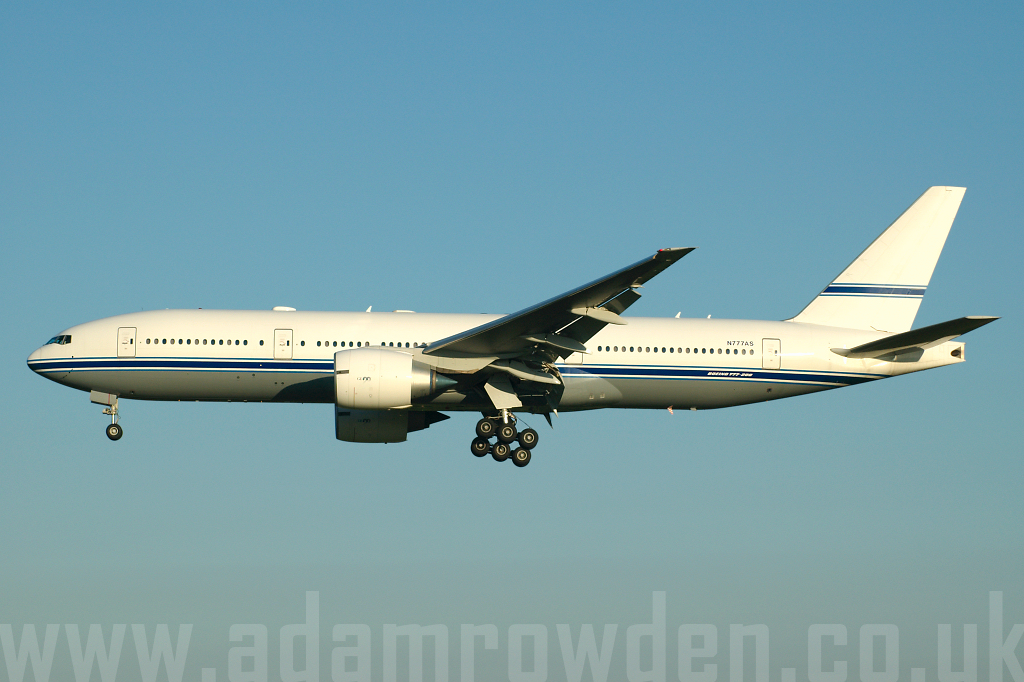 Photo of Mid East Jet Boeing 777-24QER N777AS (cn 29271/174) at London Stansted Airport (STN) on 18th July 2006