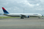 Photo of Delta Air Lines Boeing 767-432ER N828MH (cn 29699/791) at Shannon Limerick Airport (SNN) on 19th September 2006