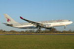 Photo of Qatar Airways Airbus A330-203 A7-ACD (cn 521) at Manchester Ringway Airport (MAN) on 4th April 2007