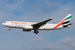 Photo of Emirates Airbus A320-214 A6-EAQ